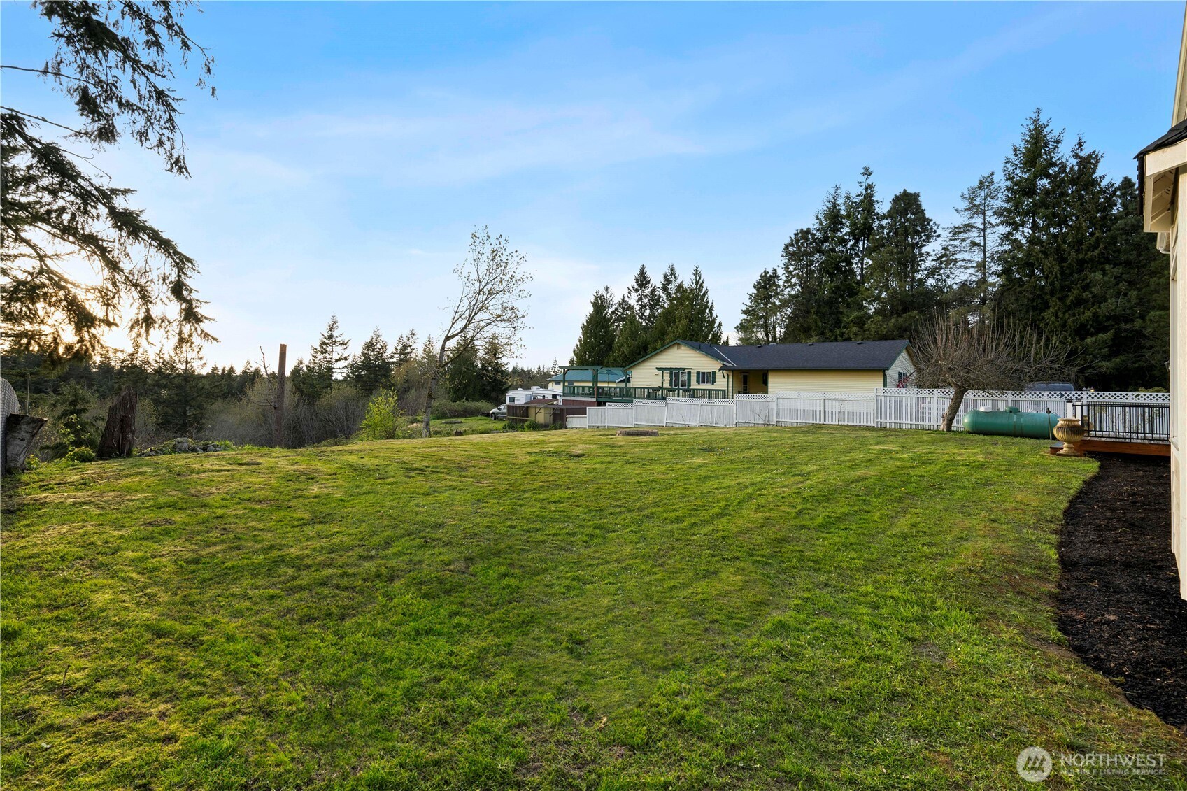 1242 Youngwood Road Camano Island, WA 98282 - Photo 38 of 40