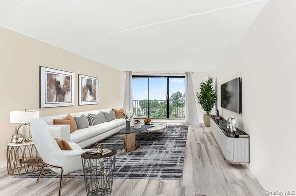 $2,700 | 1155 Warburton Avenue, Unit 2V, Yonkers, NY 10701