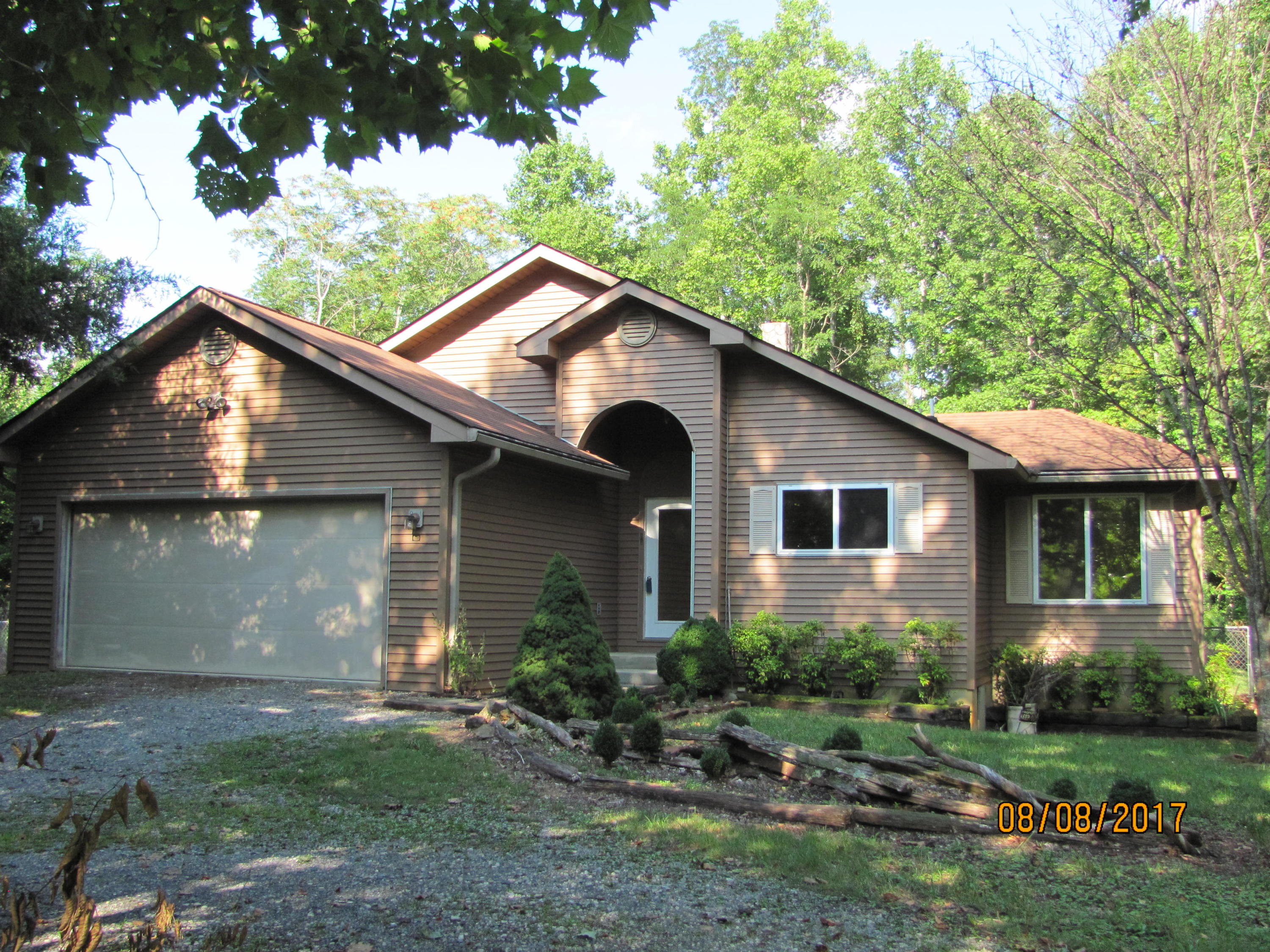 370 Church Hill Road Buchanan, VA 24066 - Photo 1 of 29 Main front