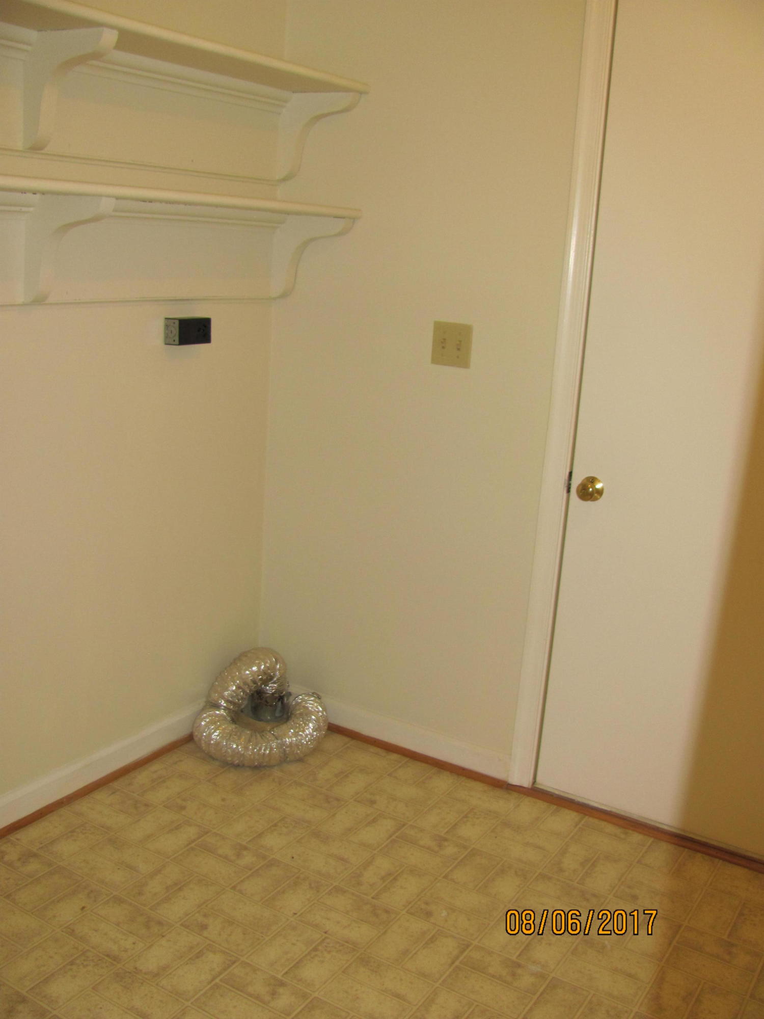 370 Church Hill Road Buchanan, VA 24066 - Photo 13 of 29 Laundry Area (2)