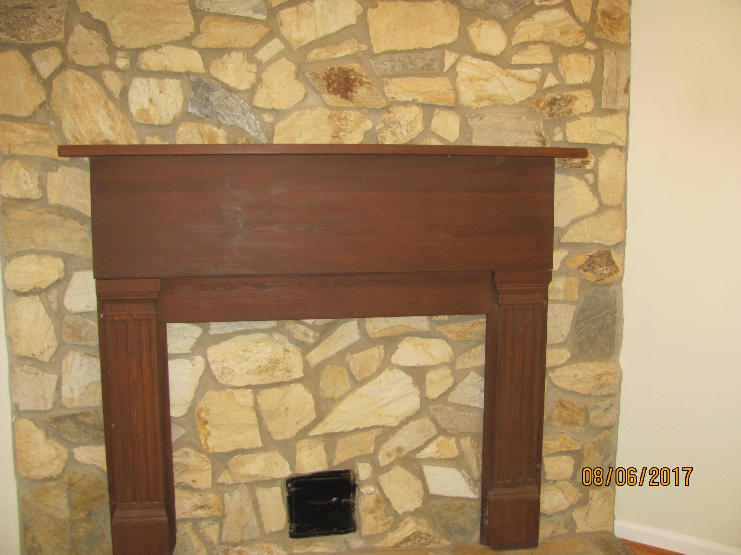 370 Church Hill Road Buchanan, VA 24066 - Photo 4 of 29 Rock mantle for gas stove