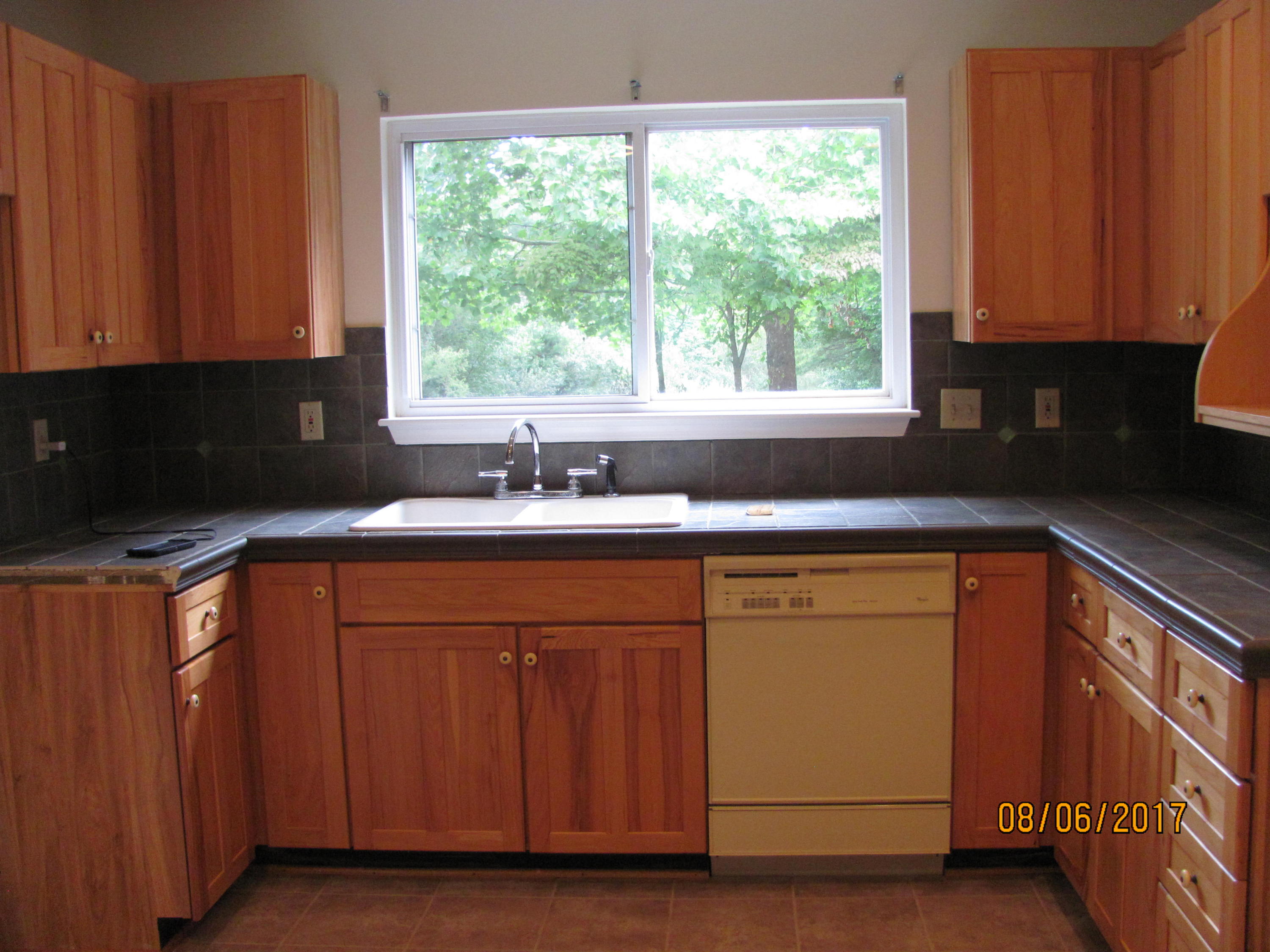 370 Church Hill Road Buchanan, VA 24066 - Photo 7 of 29 Kitchen (2)