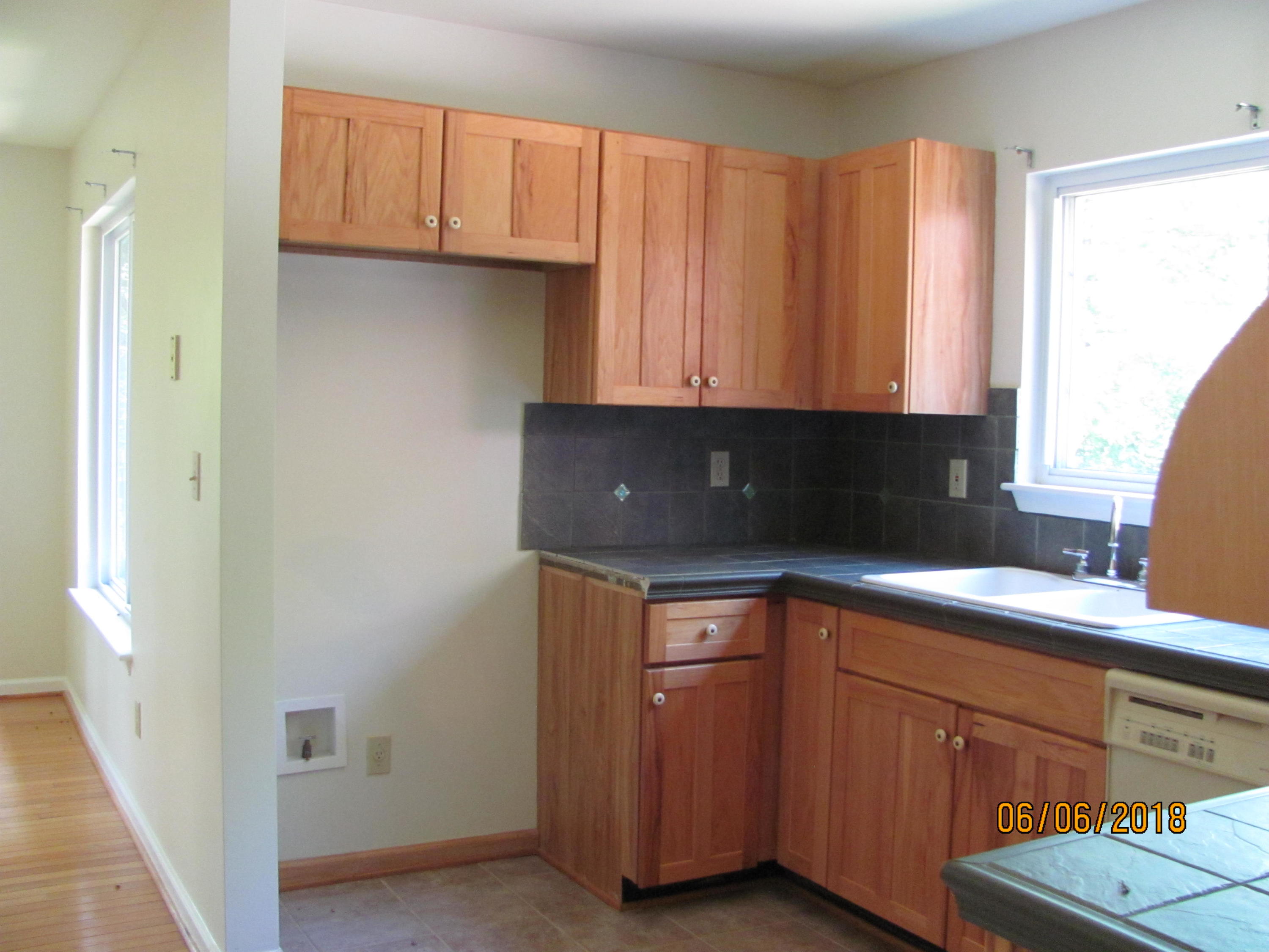 370 Church Hill Road Buchanan, VA 24066 - Photo 9 of 29 Kitchen