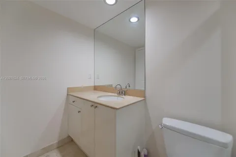 $599,999 | 1745 East Hallandale Beach Boulevard, Unit 1903W, Hallandale Beach, FL 33009