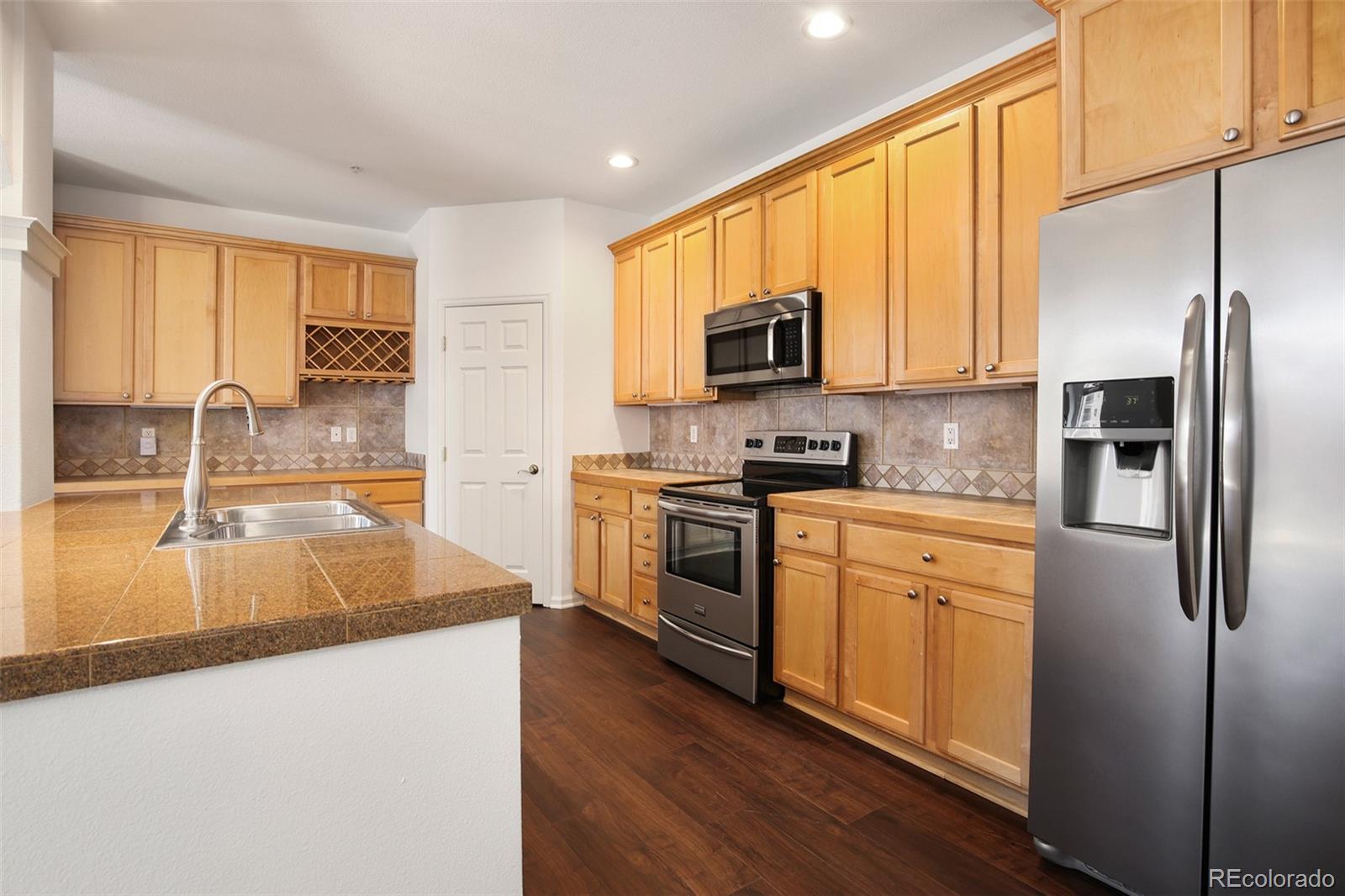 1100 Cherokee Street, Unit 504 Denver, CO 80204 - Photo 7 of 33