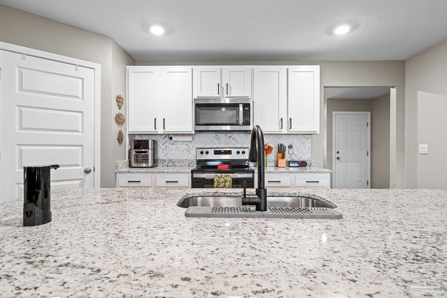 10934 Blacktail Loop Pensacola, FL 32526 - Photo 11 of 51