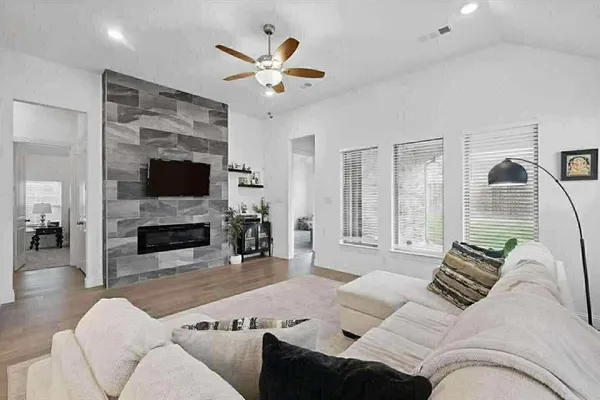 $2,550 | 5516 Surry Mountain Trail, Fort Worth, TX 76179