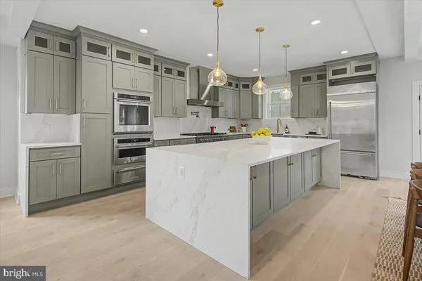 $1,799,000 | 2902 Vista Street Northeast, Washington, DC 20018