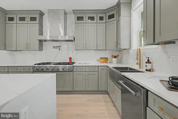 $1,799,000 | 2902 Vista Street Northeast, Washington, DC 20018