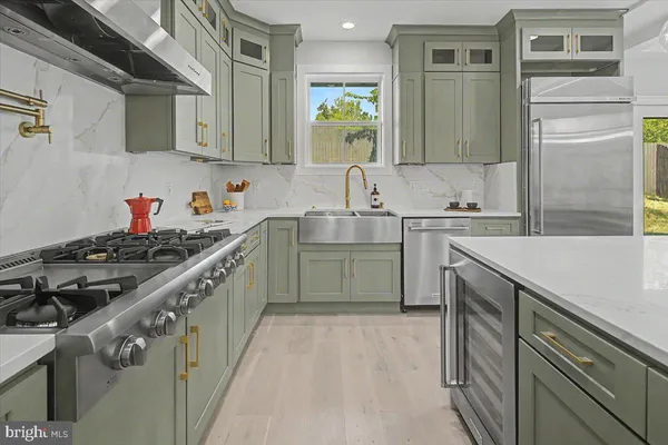 $1,799,000 | 2902 Vista Street Northeast, Washington, DC 20018