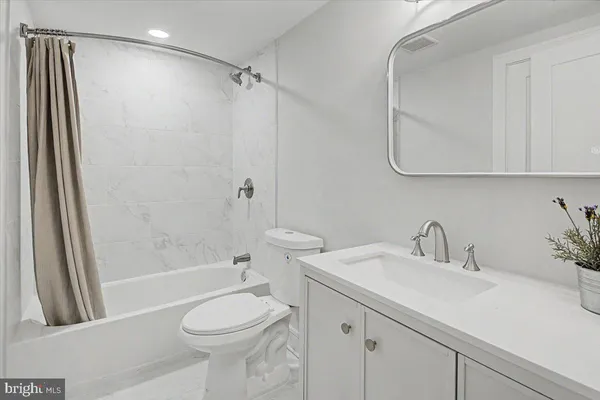$1,799,000 | 2902 Vista Street Northeast, Washington, DC 20018
