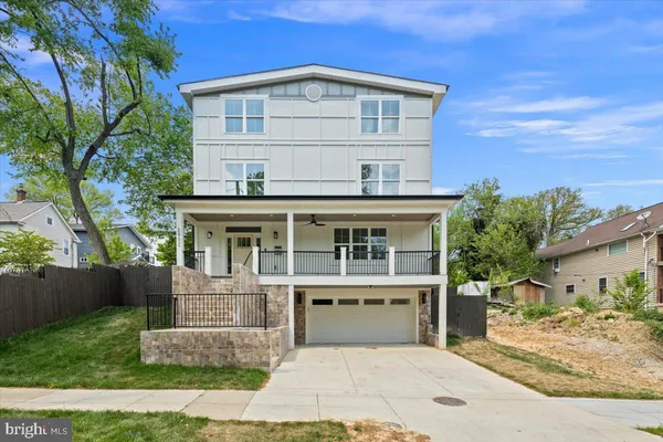 $1,799,000 | 2902 Vista Street Northeast, Washington, DC 20018
