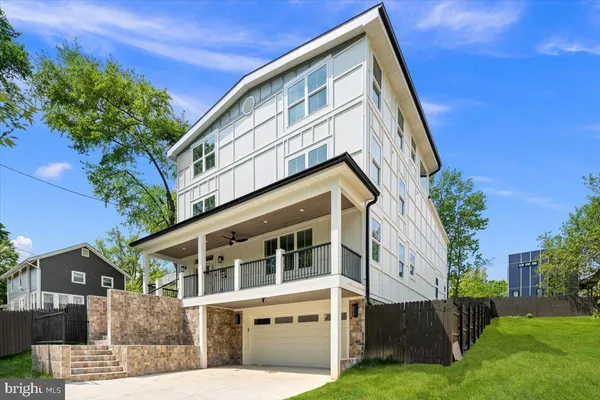 $1,799,000 | 2902 Vista Street Northeast, Washington, DC 20018