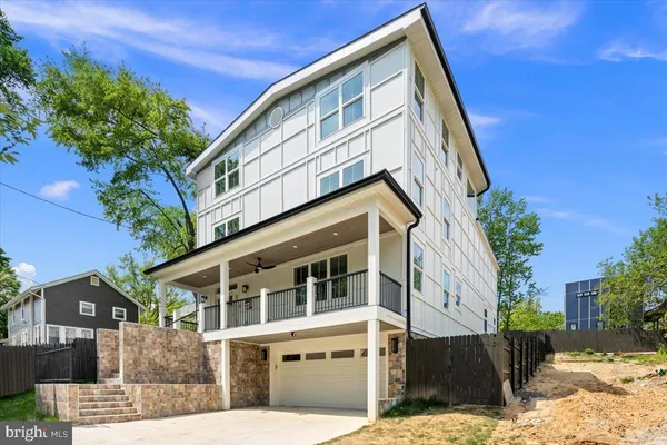$1,799,000 | 2902 Vista Street Northeast, Washington, DC 20018