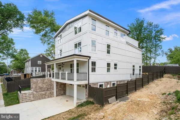 $1,799,000 | 2902 Vista Street Northeast, Washington, DC 20018