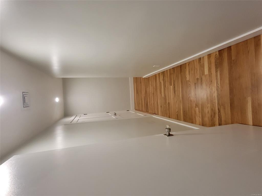 731 Broadway, Unit 4 Valhalla, NY 10595 - Photo 5 of 25 a view of entryway