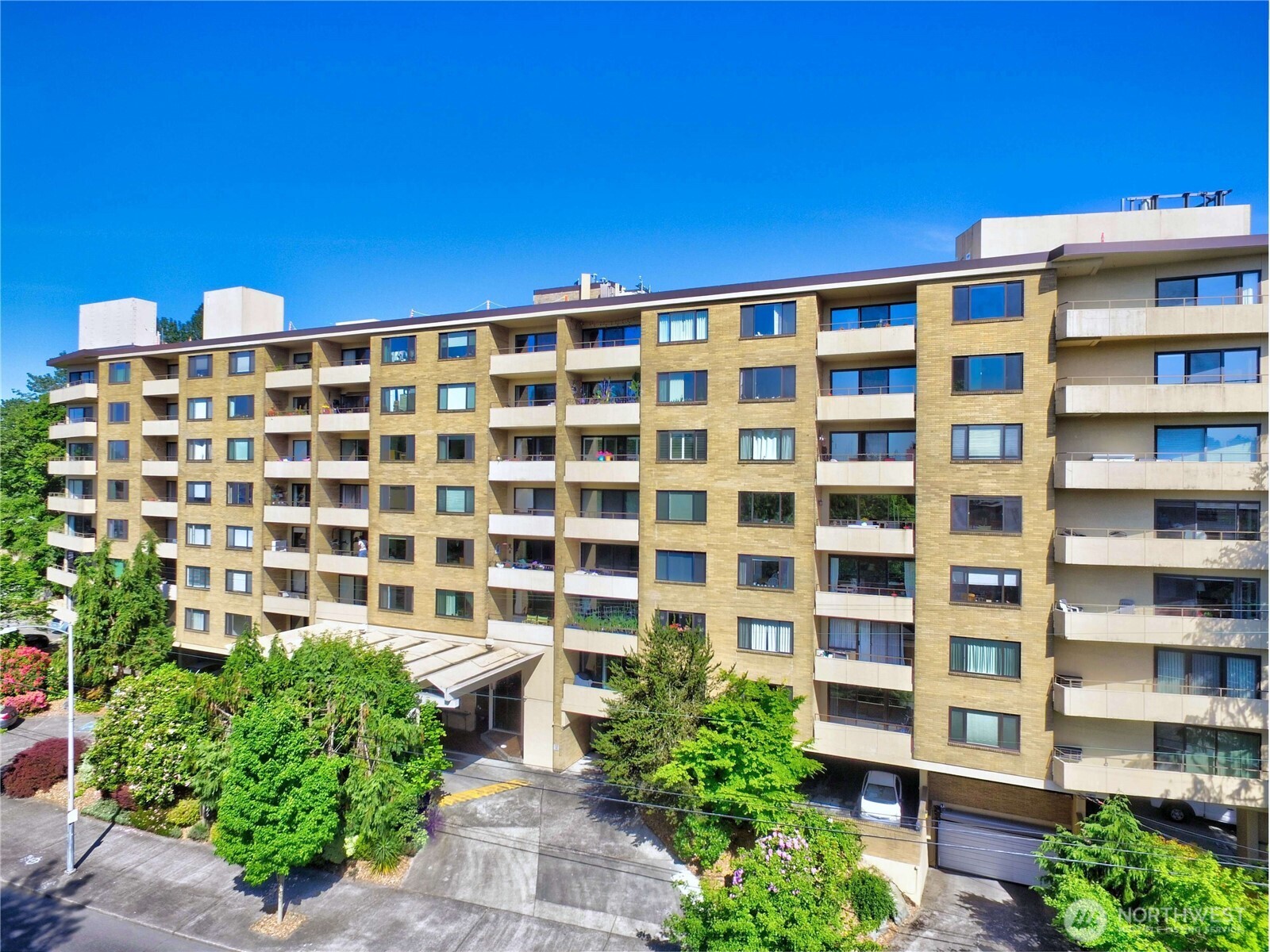 4545 Sand Point Way Northeast, Unit 302 Seattle, WA 98105 - Photo 18 of 19