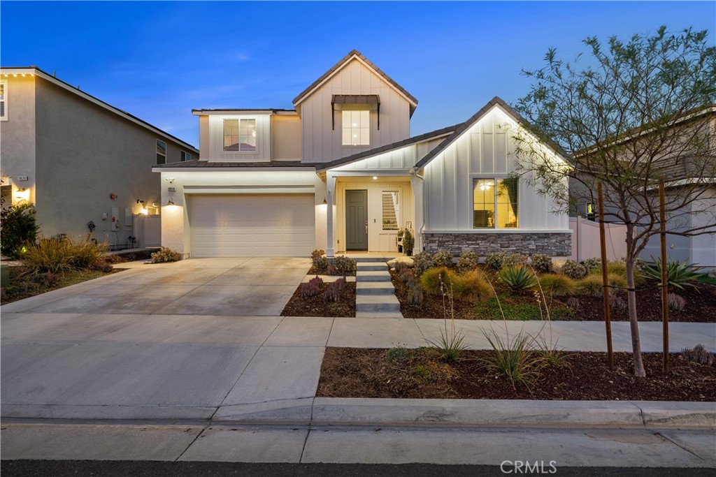 28516 Songbird Way Saugus, CA 91350 - Photo 1 of 1 a view of a house with a yard