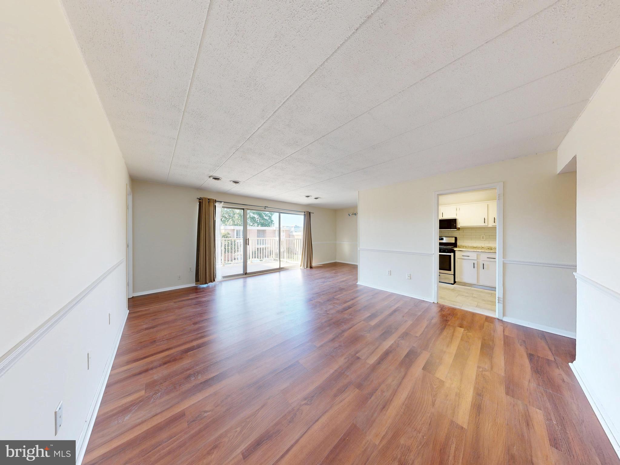 2622 Fort Farnsworth Road, Unit 216 Alexandria, VA 22303 - Photo 13 of 51 Living Area