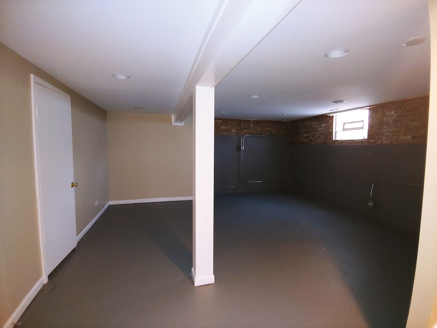 2831 Indian Boundary Road River Grove, IL 60171 - Photo 15 of 19 en empty room with windows