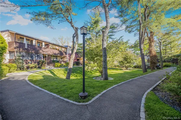 $165,000 | 95 Wiltshire Road, Unit C12, Scarsdale, NY 10583