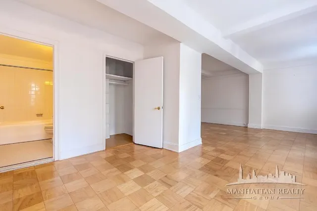 $3,450 | 150 East 39th Street, Unit 1404 | Murray Hill