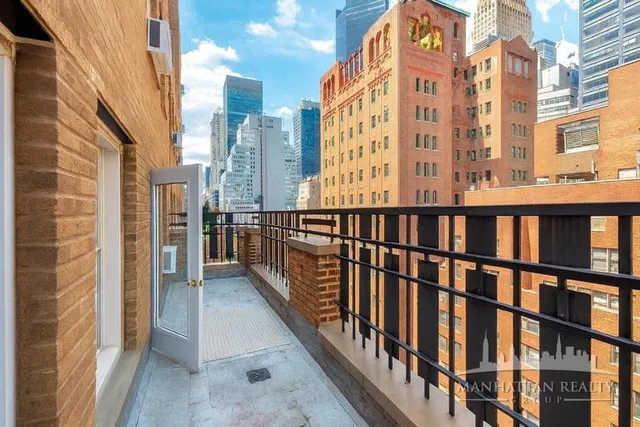 $3,450 | 150 East 39th Street, Unit 1404 | Murray Hill