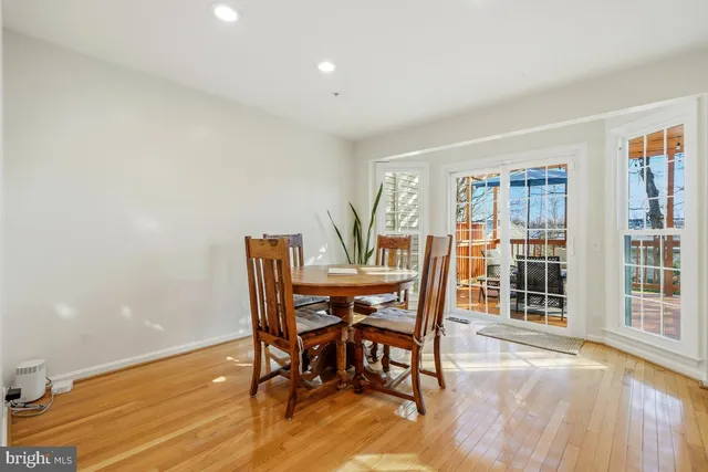 $535,000 | 3903 Dunes Way, Burtonsville, MD 20866