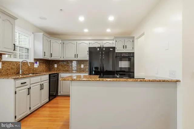 $535,000 | 3903 Dunes Way, Burtonsville, MD 20866