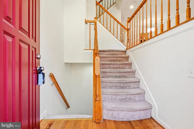 $535,000 | 3903 Dunes Way, Burtonsville, MD 20866