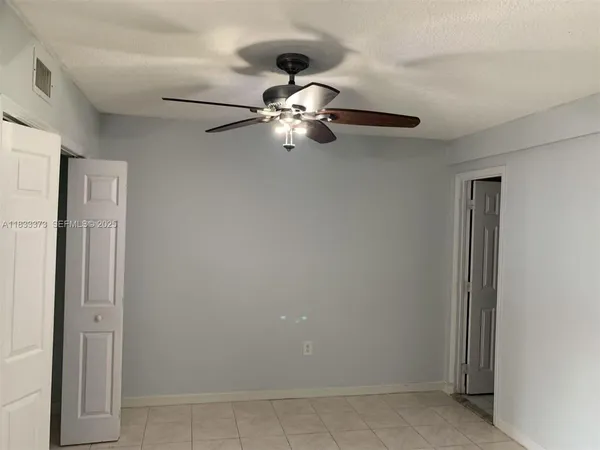 $1,600 | 1062 West 42nd Place, Unit STUDIO, Hialeah, FL 33012
