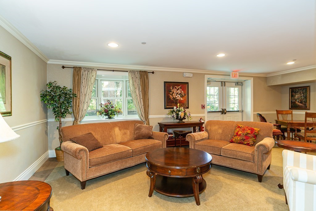 12 Russell Road, Unit 102 Wellesley, MA 02482 - Photo 19 of 22