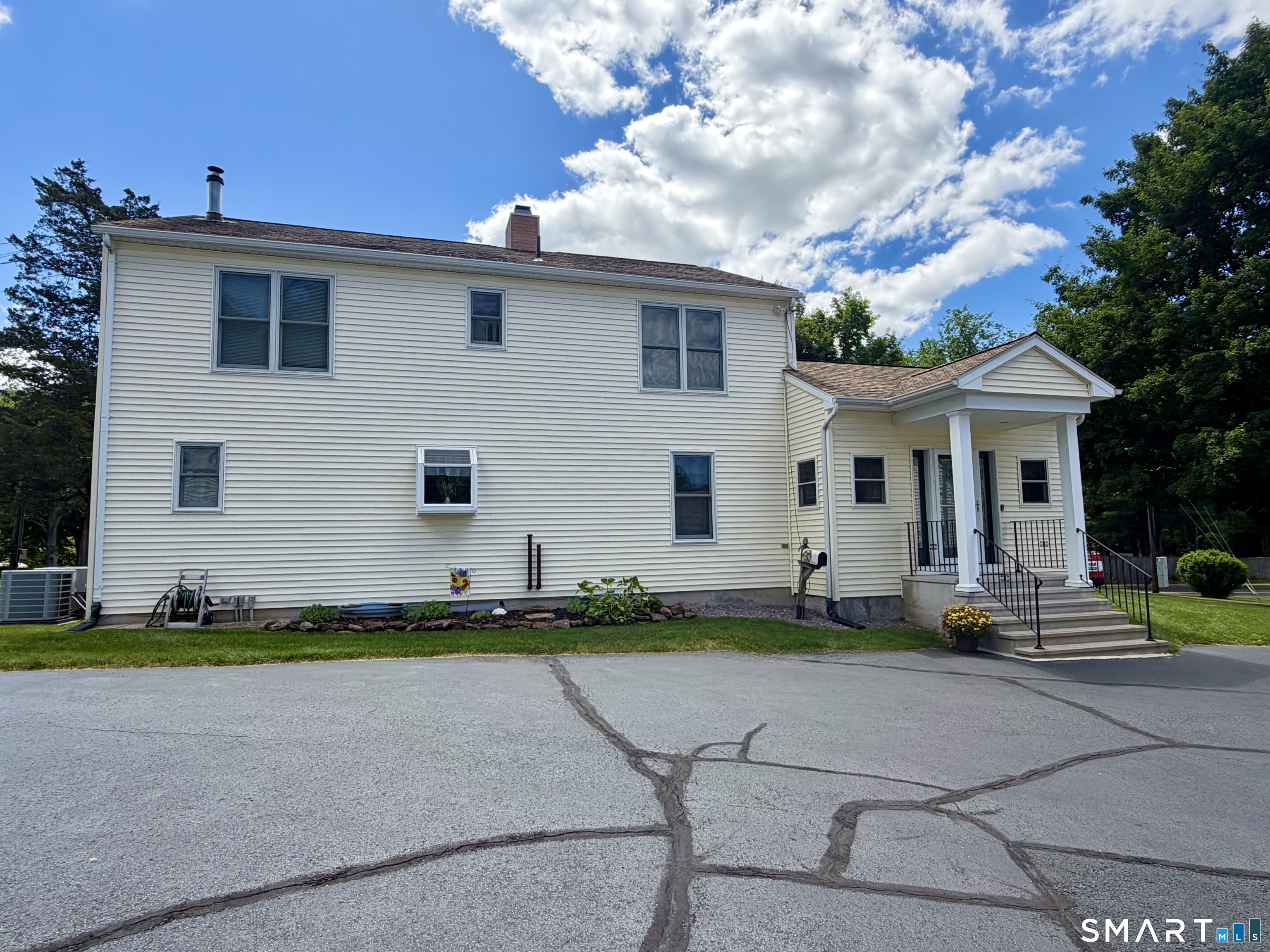 35 North Street Enfield, CT 06082 - Photo 6 of 7
