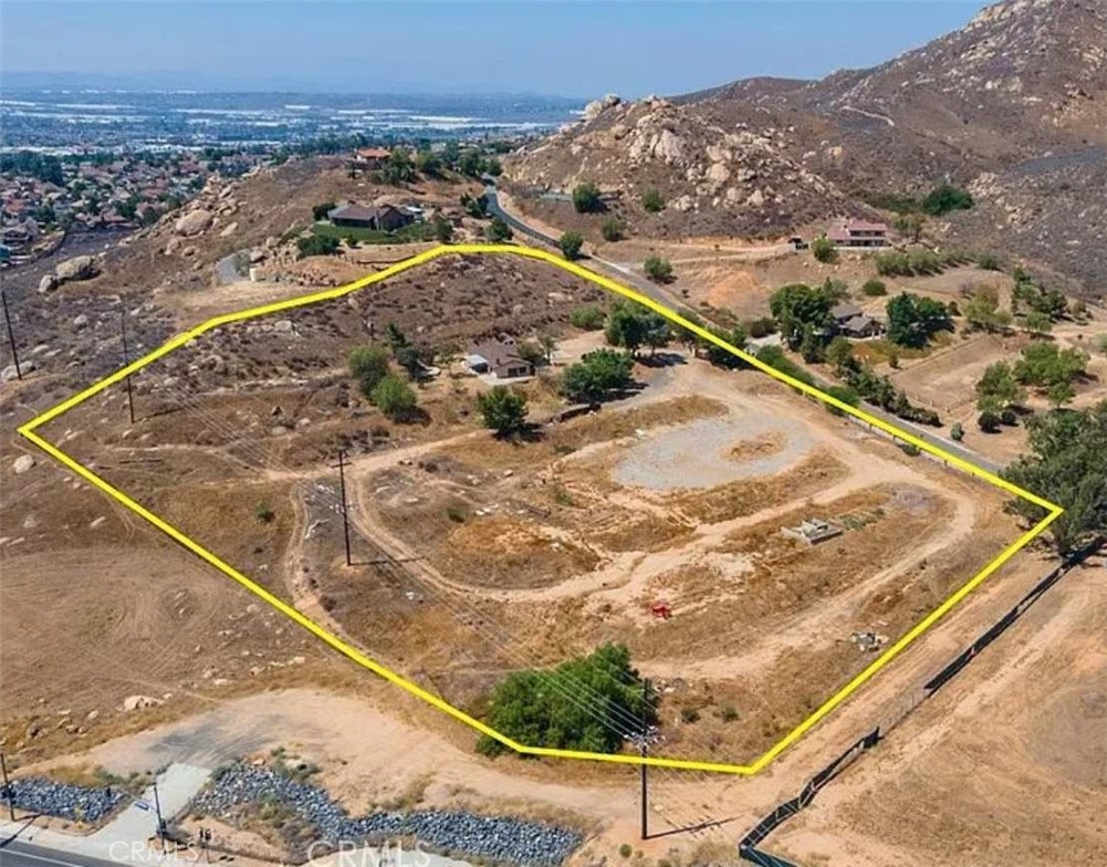 11455 Pigeon Pass Road Moreno Valley, CA 92557 - Photo 1 of 28