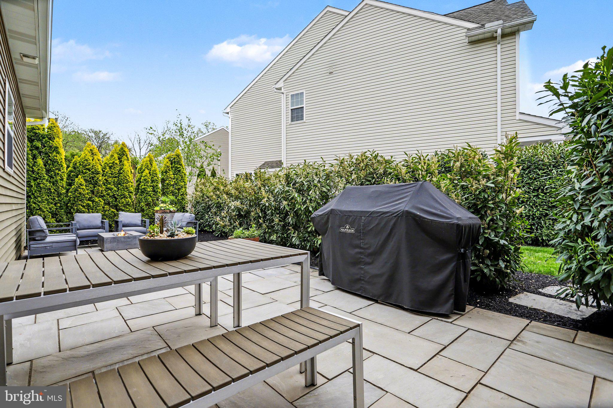 401 Wendover Way Lancaster, PA 17603 - Photo 35 of 45 a view of a backyard with sitting area