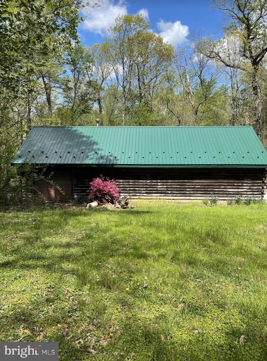 627 Hollow Road Delta, PA 17314 - Photo 9 of 38 Gallery Image 9