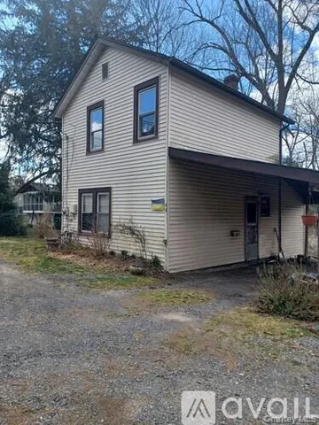 $2,950 | 48 Lenox Avenue, Congers, NY 10920
