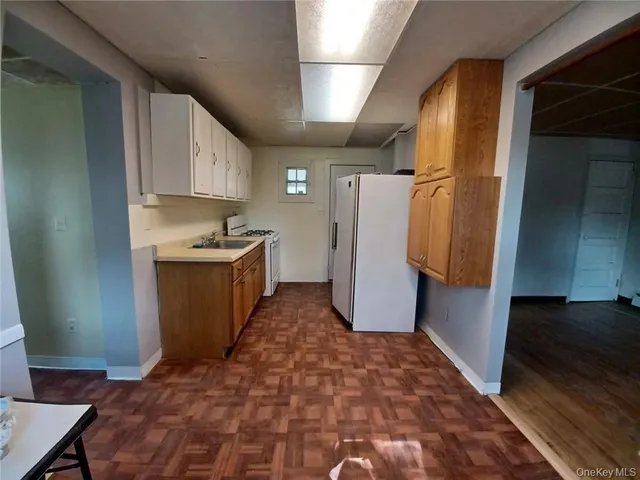 $2,950 | 48 Lenox Avenue, Congers, NY 10920