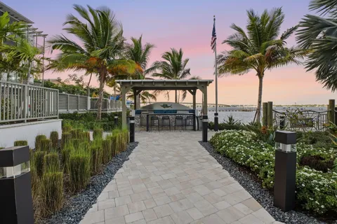 $2,490,000 | 41 Southwest Seminole Street, Unit 206, Stuart, FL 34994