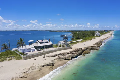 $2,490,000 | 41 Southwest Seminole Street, Unit 206, Stuart, FL 34994