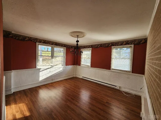 $240,000 | 166 Martins Lane, Madison Heights, VA 24572