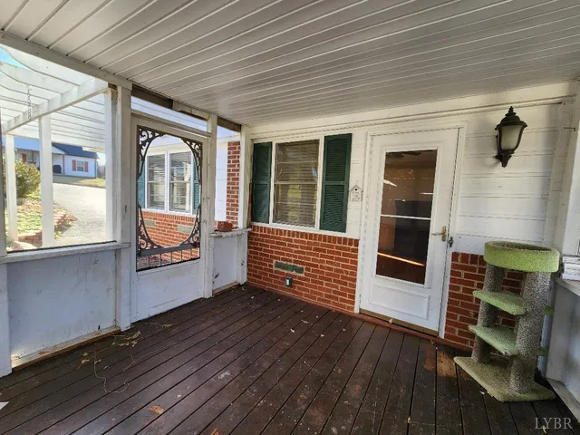 $240,000 | 166 Martins Lane, Madison Heights, VA 24572