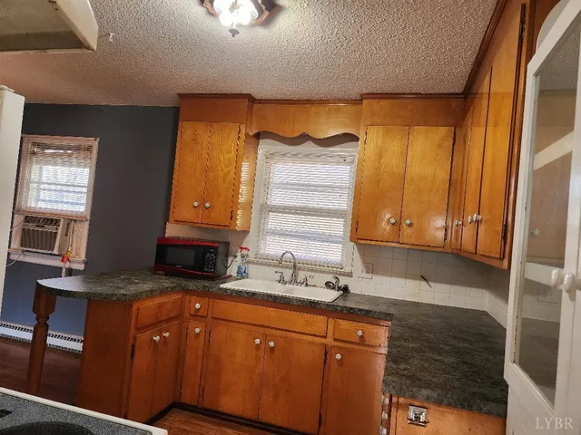 $240,000 | 166 Martins Lane, Madison Heights, VA 24572