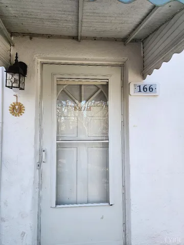 $240,000 | 166 Martins Lane, Madison Heights, VA 24572