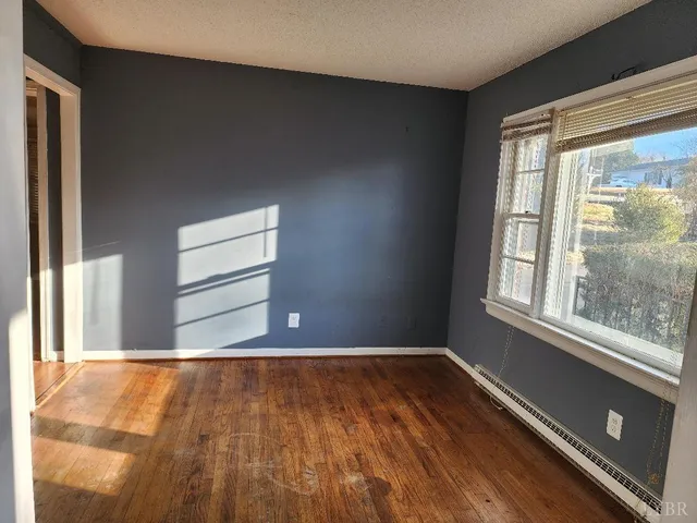 $240,000 | 166 Martins Lane, Madison Heights, VA 24572