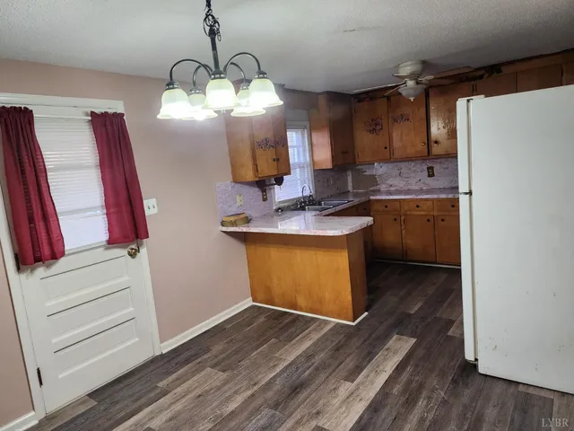 $240,000 | 166 Martins Lane, Madison Heights, VA 24572