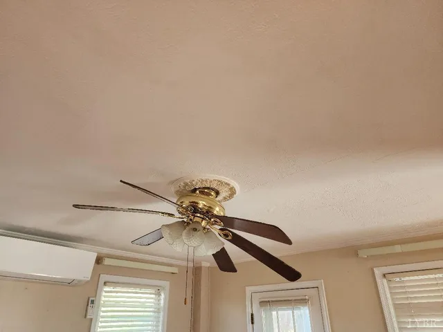 $240,000 | 166 Martins Lane, Madison Heights, VA 24572