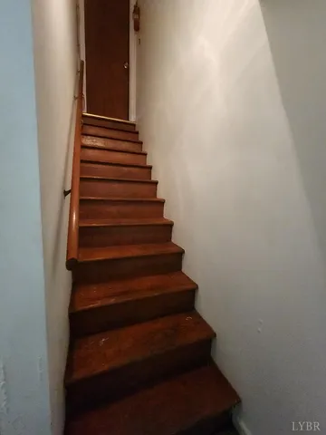 $240,000 | 166 Martins Lane, Madison Heights, VA 24572