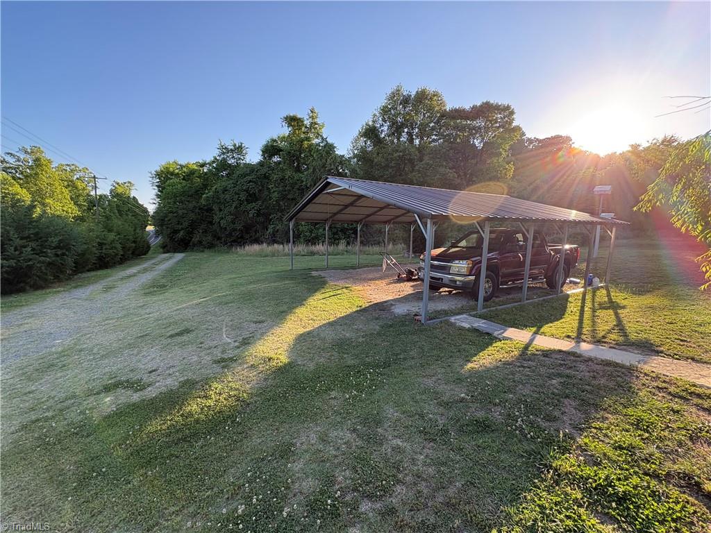 1620 Rogers Road Mount Airy, NC 27030 - Photo 10 of 27