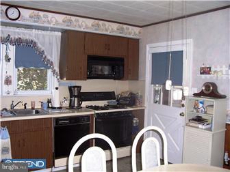 26 Grant Street Riverside, NJ 08075 - Photo 5 of 9 Kitchen